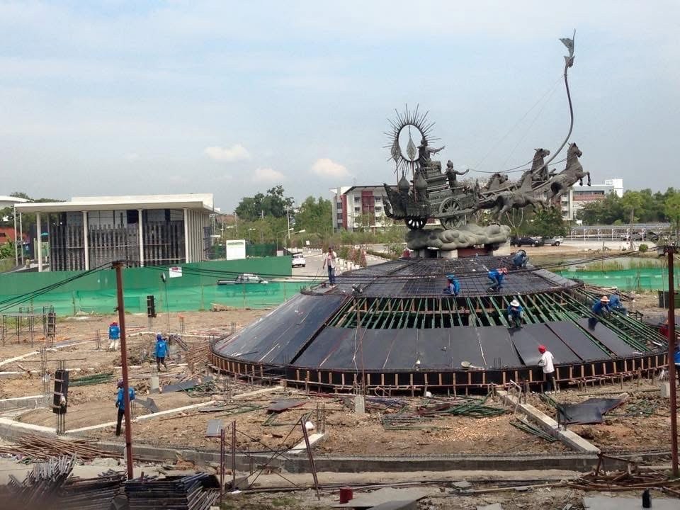 สร้างศาลาดนตรีและองค์สุริยเทพในมรังสิต